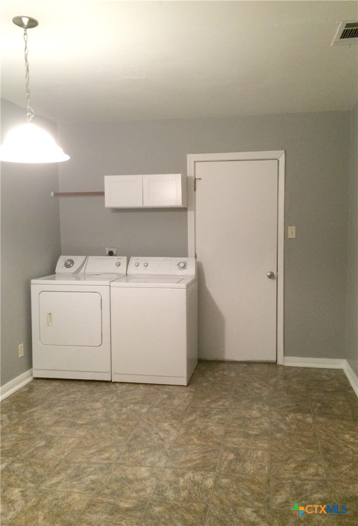 709 Northside Drive Property Photo 4