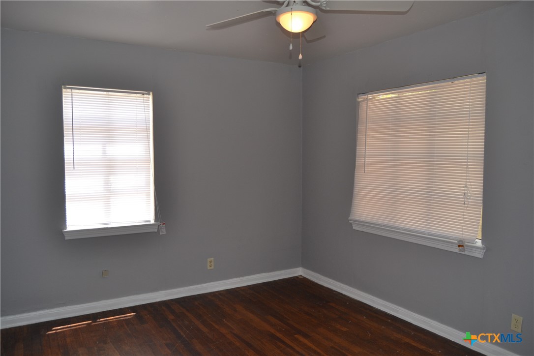 709 Northside Drive Property Photo 8