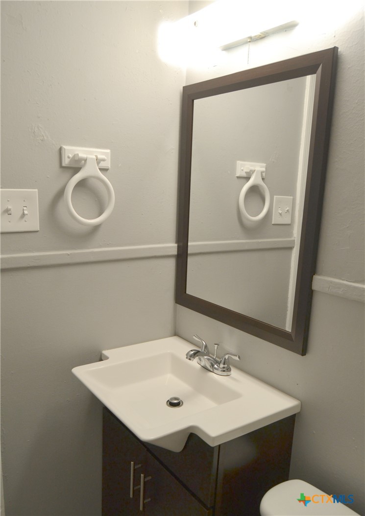 709 Northside Drive Property Photo 9