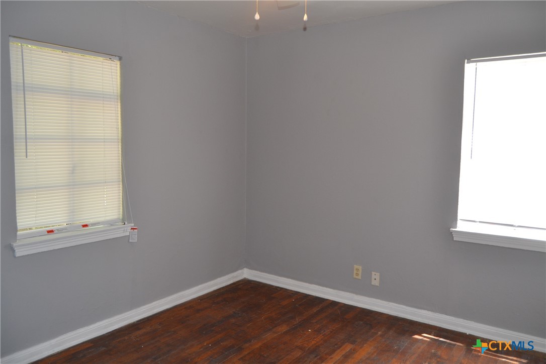 709 Northside Drive Property Photo 10
