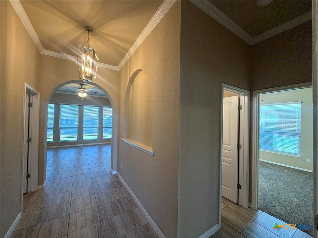 516 Wyndcrest Drive Property Photo 3