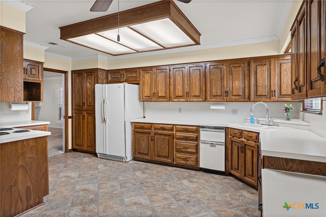 3301 Pecan Valley Drive Property Photo 14