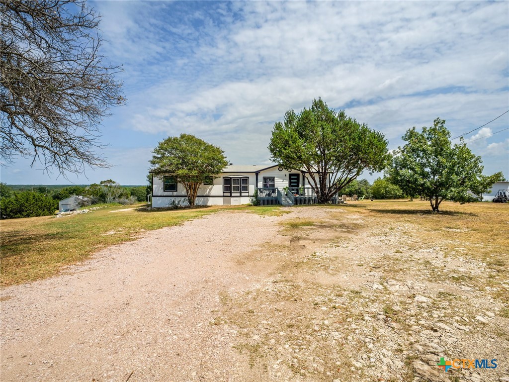327 County Road 332 Property Photo 4
