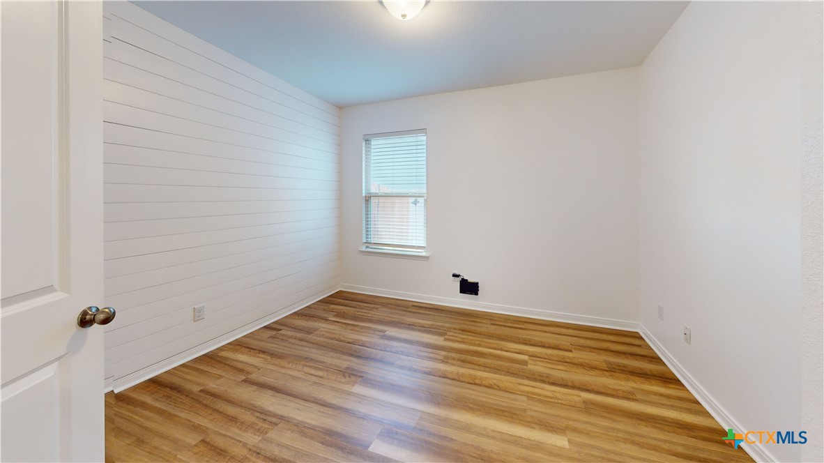 3406 Addison Street Property Photo 14