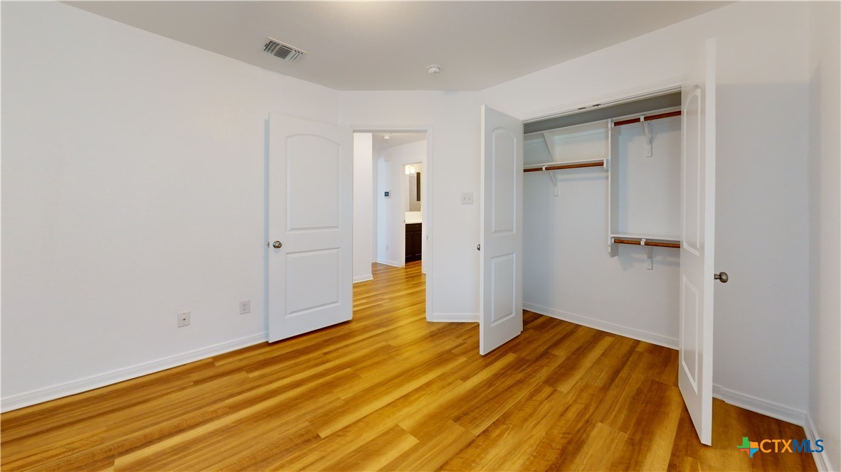 3406 Addison Street Property Photo 15