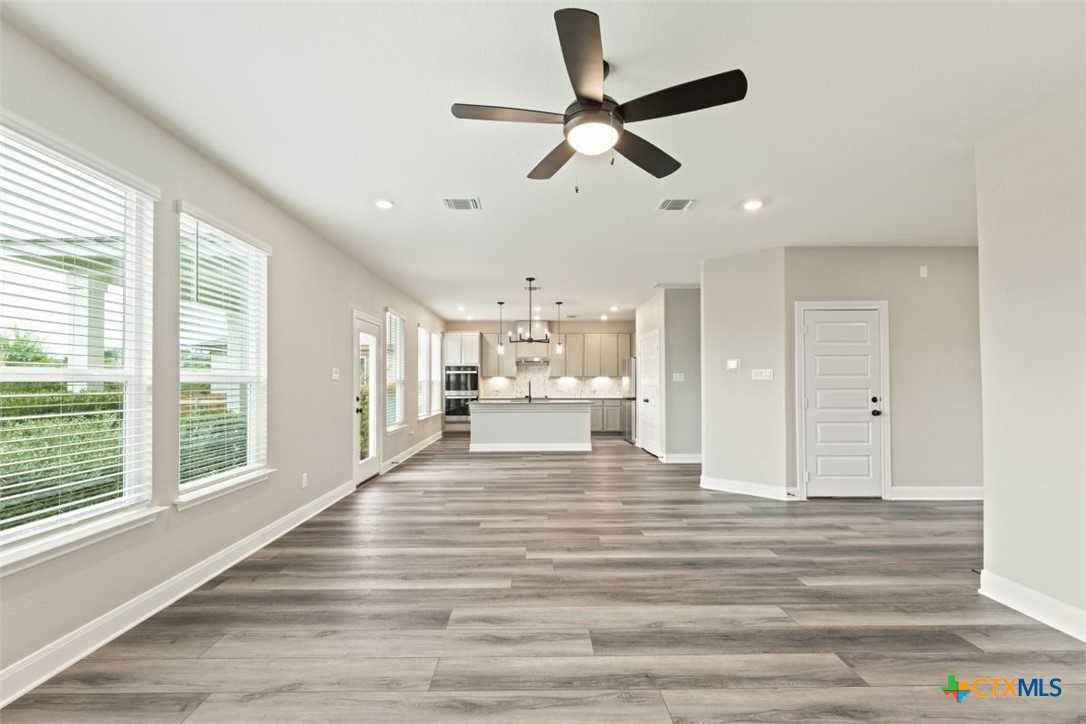 2105 Jadd Street Property Photo 8