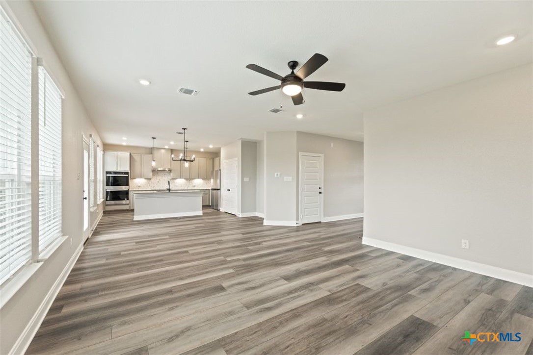 2105 Jadd Street Property Photo 9