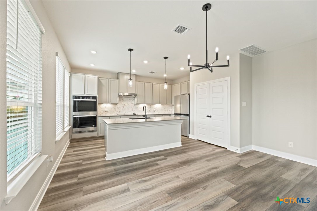 2105 Jadd Street Property Photo 12