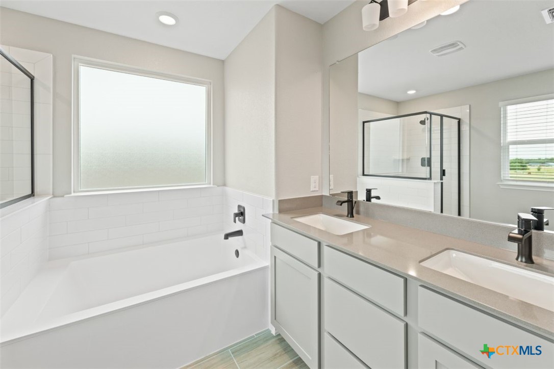 2105 Jadd Street Property Photo 27