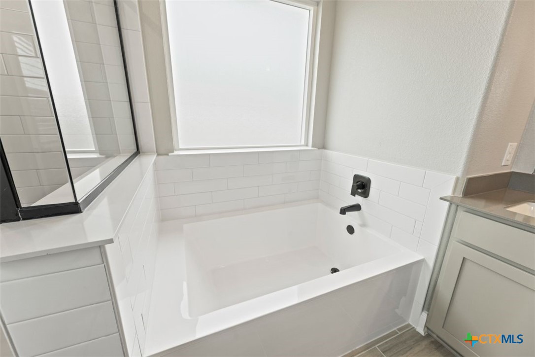 2105 Jadd Street Property Photo 28