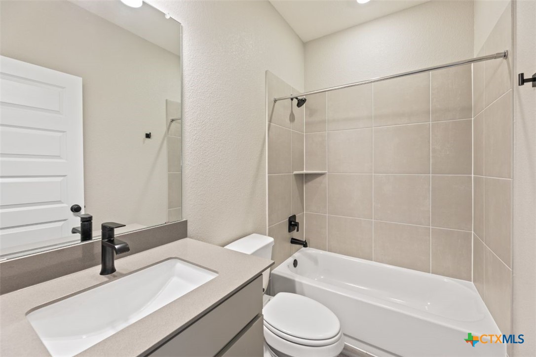2105 Jadd Street Property Photo 36