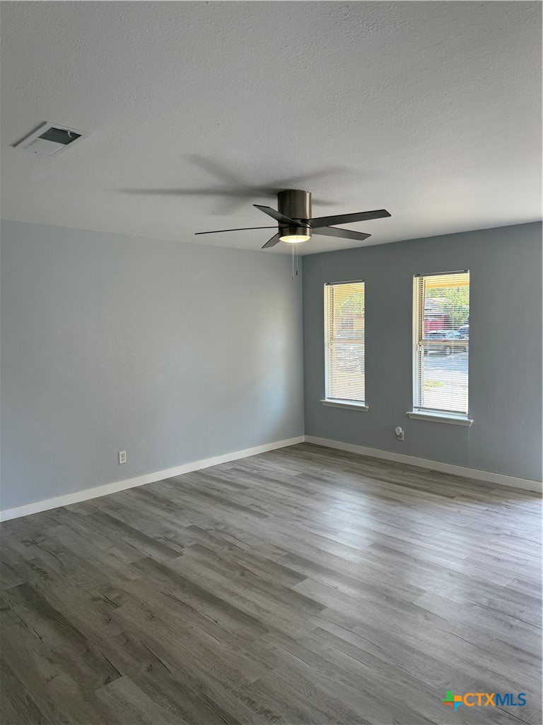 1409 Flynn Street Property Photo 4