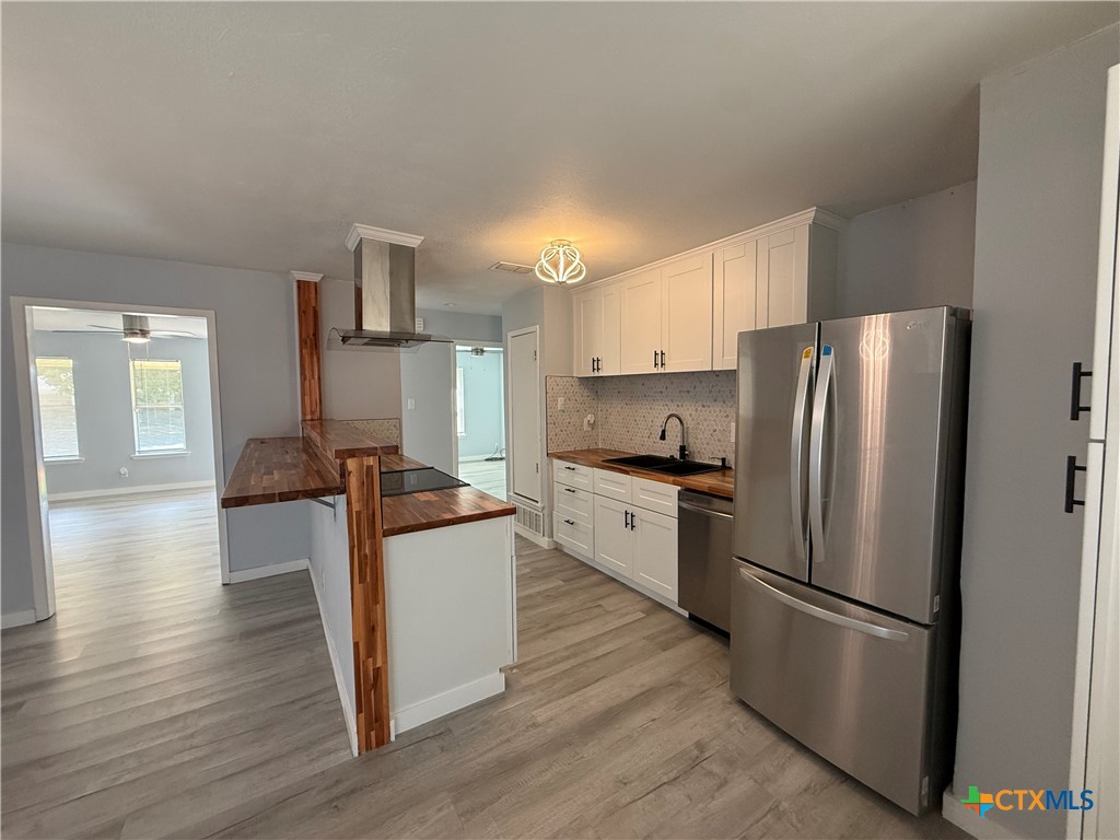 1409 Flynn Street Property Photo 5