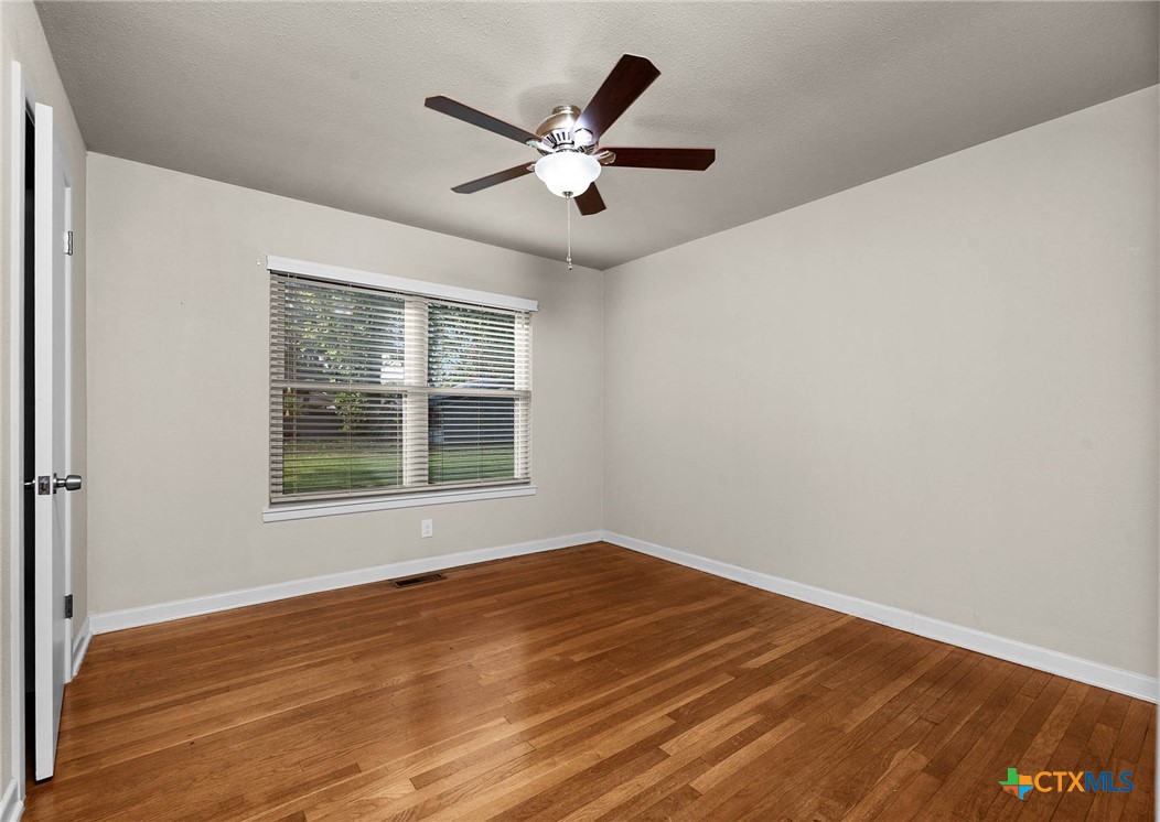 818 Mary Boulevard Property Photo 15