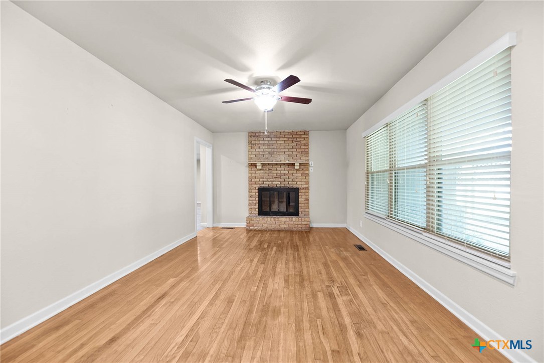 818 Mary Boulevard Property Photo 17