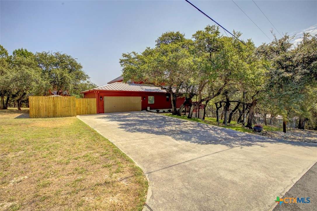 138 Canyon Creek Property Photo 5