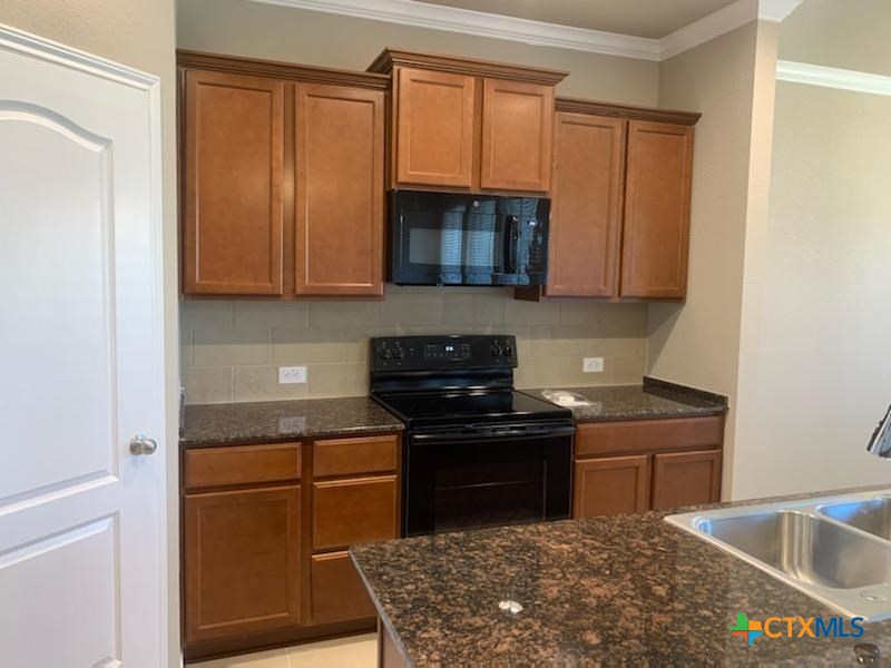 730 Dunford Drive Property Photo 2