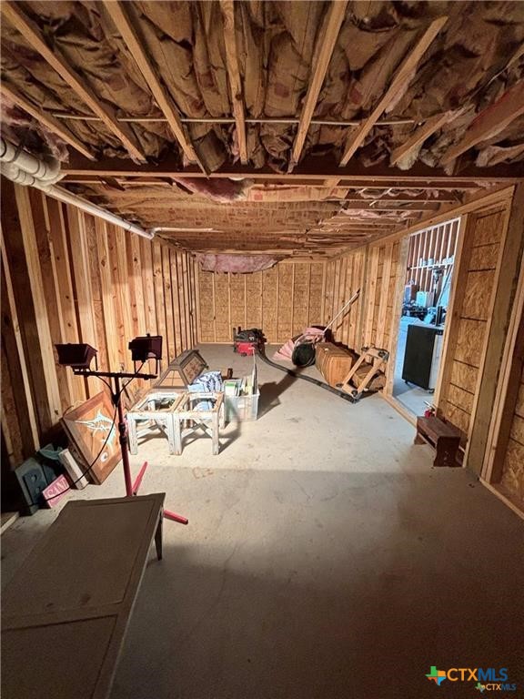 512 W Adams Street Property Photo 15