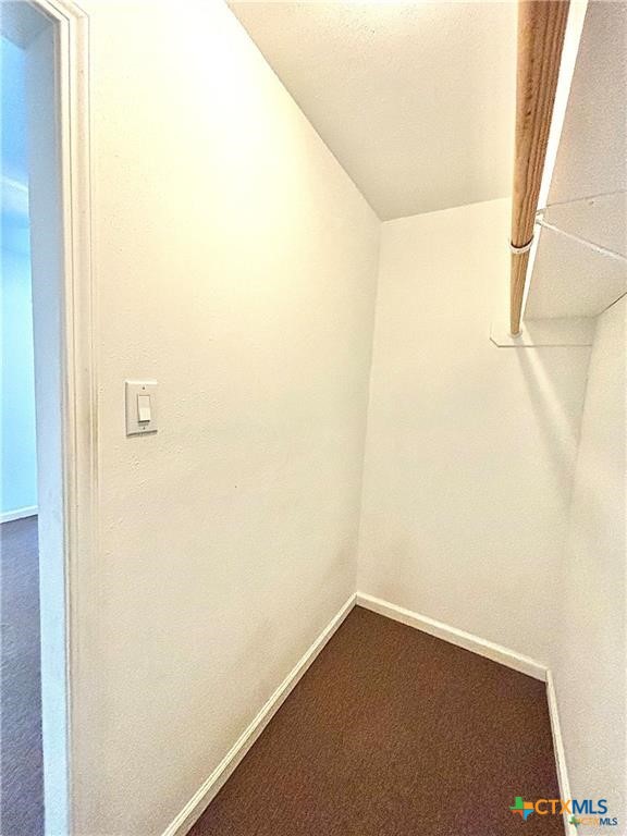 512 W Adams Street Property Photo 27