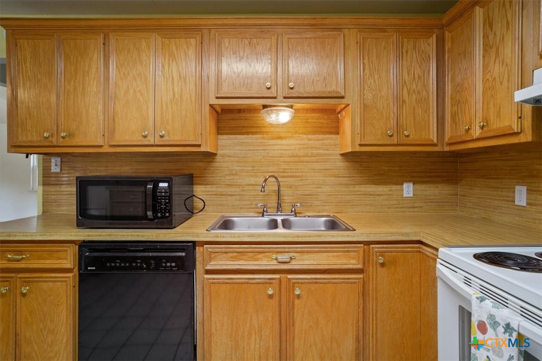 100 County Road 229 Property Photo 10