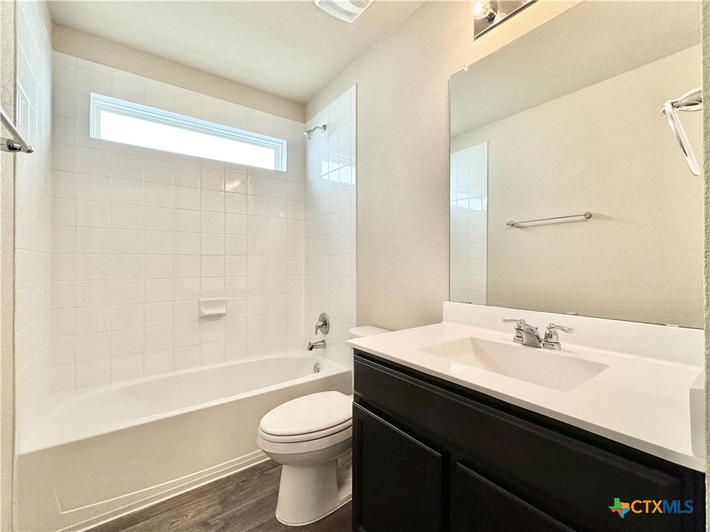 224 Yoakum Street Property Photo 34