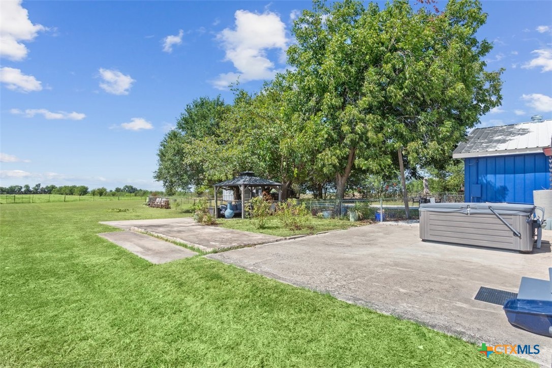 18509 N Elm Loop Property Photo 3