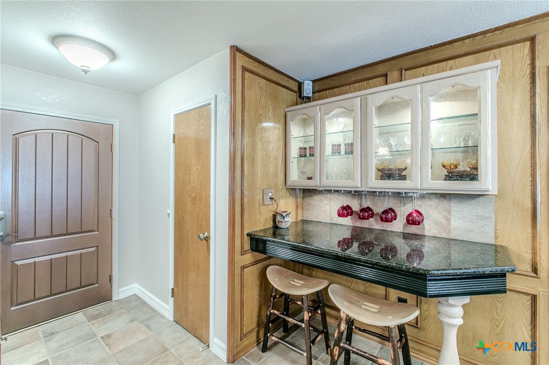 10941 Moffat Road Property Photo 11