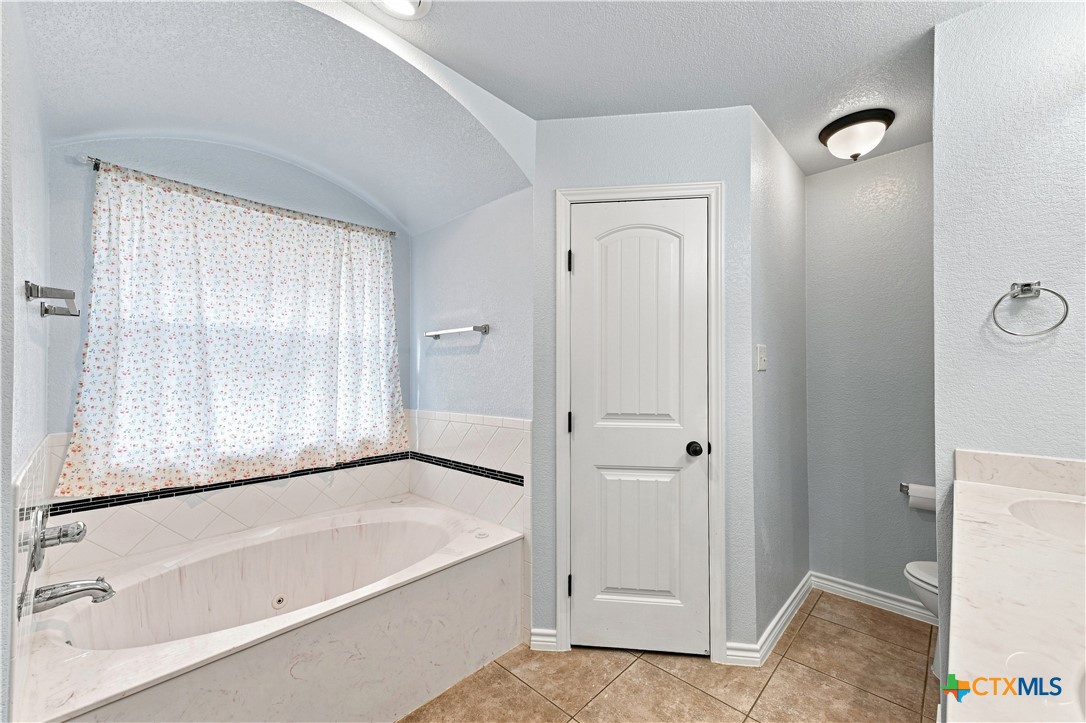 800 Cody James Drive Property Photo 20
