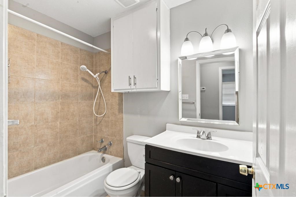 3003 Gayle Street Property Photo 12