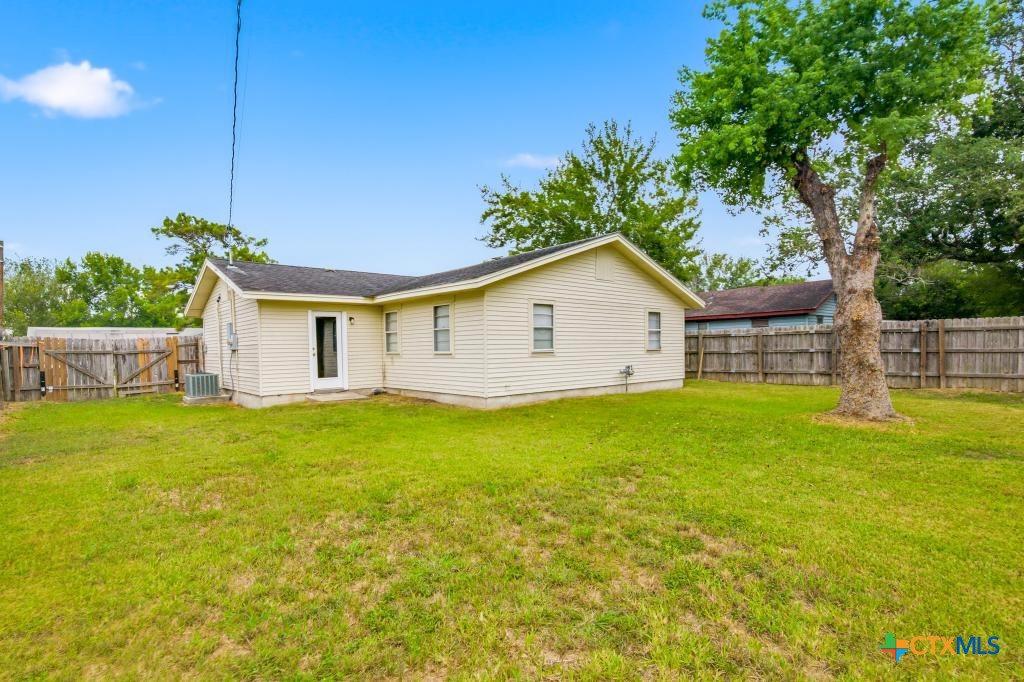 3003 Gayle Street Property Photo 24