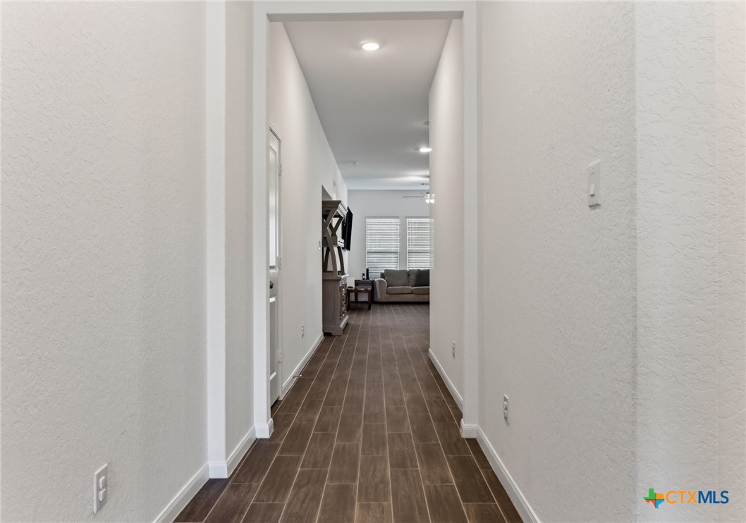 9351 Oxford Shire Property Photo 3