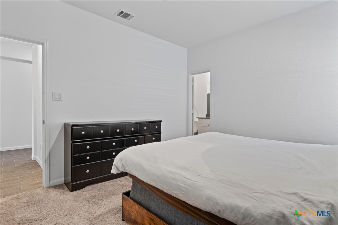 9351 Oxford Shire Property Photo 28