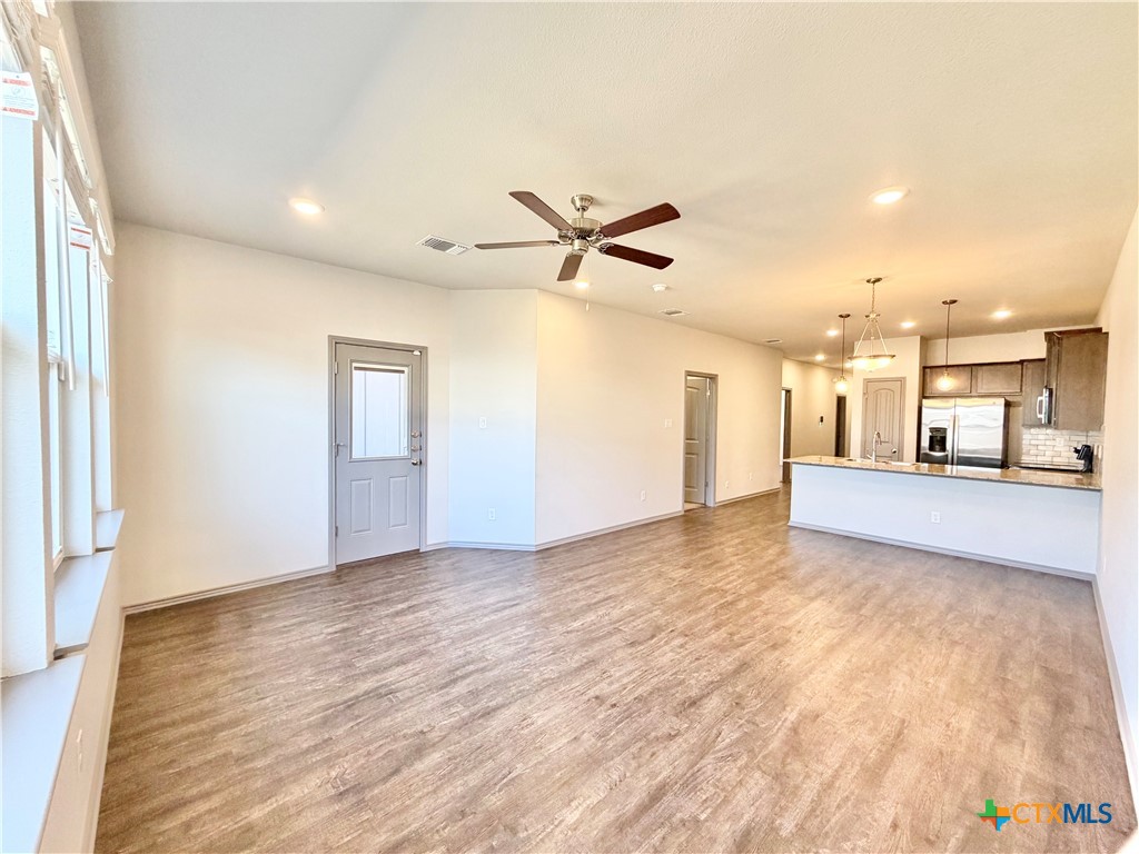 326 Green Valley Drive Property Photo 3