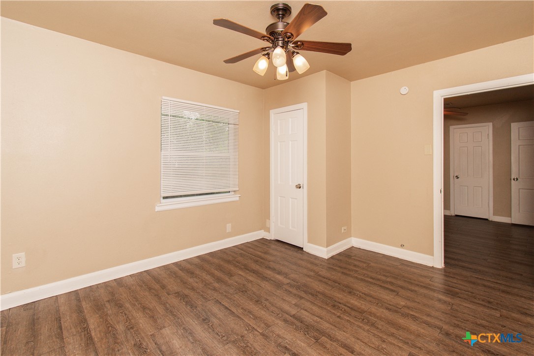 214 E Munroe Avenue Property Photo 17