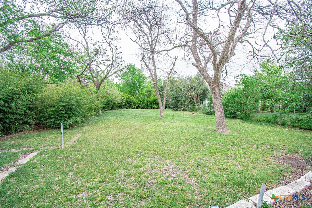 214 E Munroe Avenue Property Photo 19