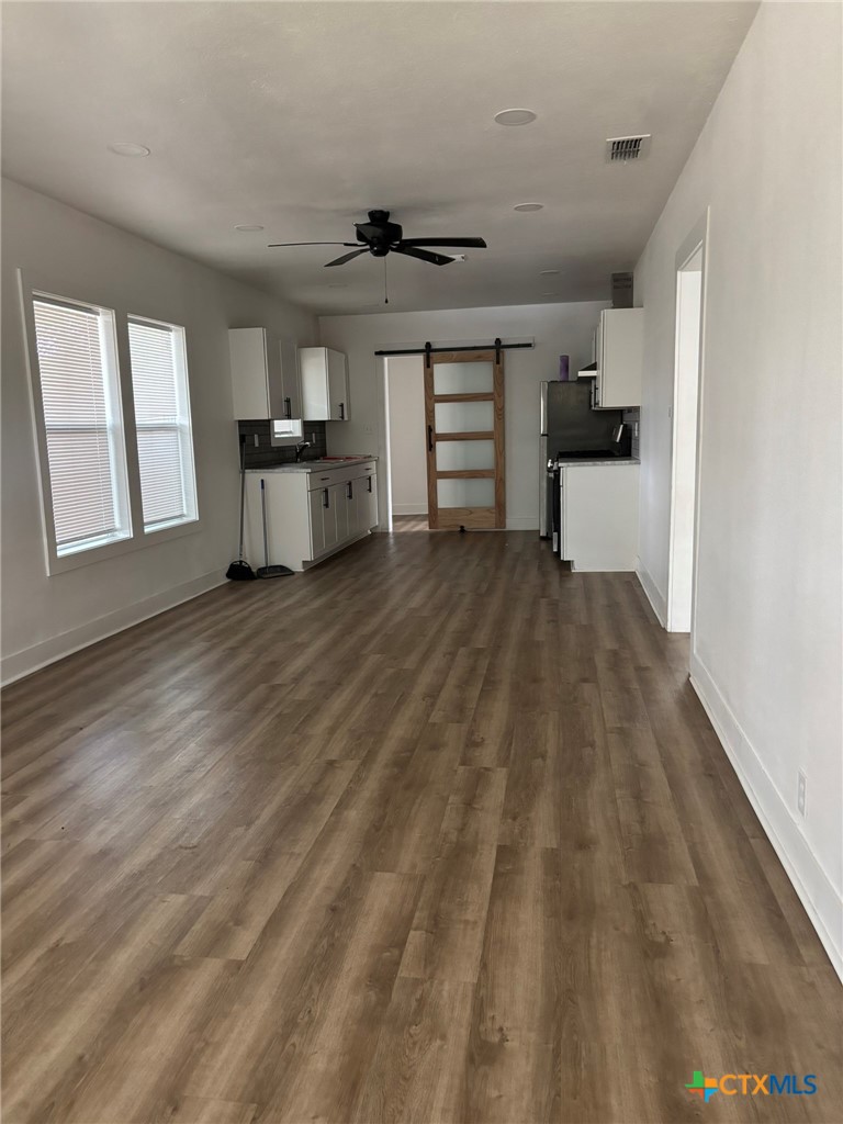 804 S Liberty Street Property Photo 3