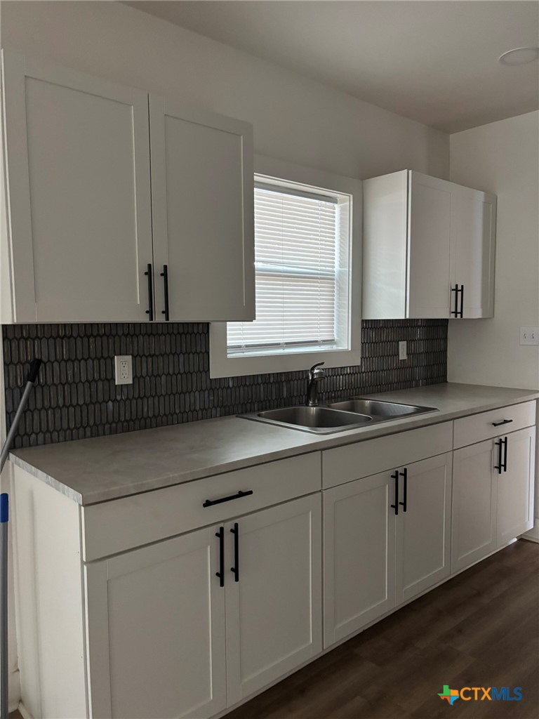 804 S Liberty Street Property Photo 4