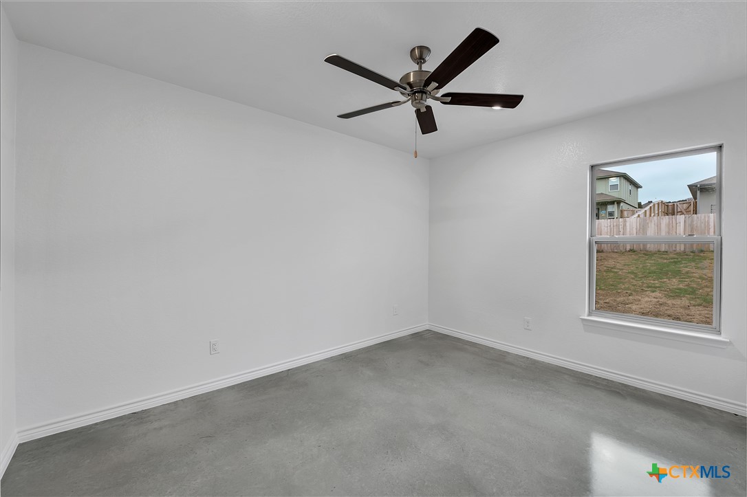 627 Pacific Crest Trail Property Photo 8