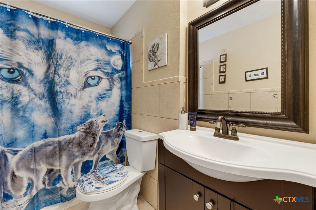 403 W Avenue F Property Photo 16