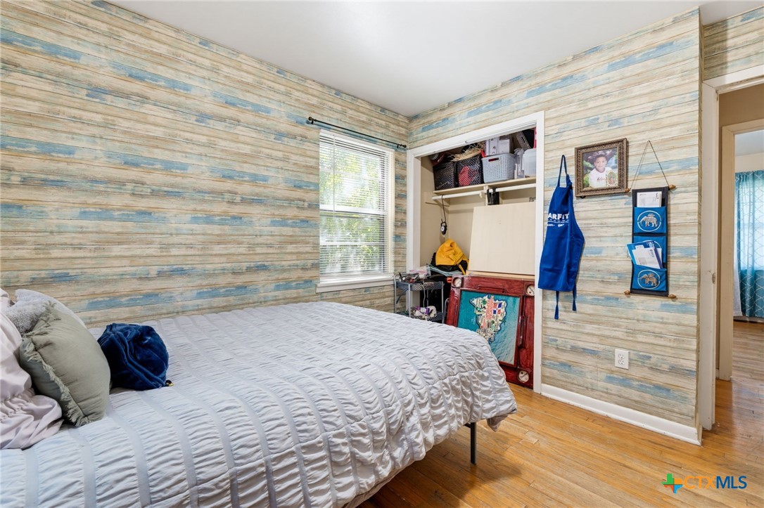 403 W Avenue F Property Photo 20