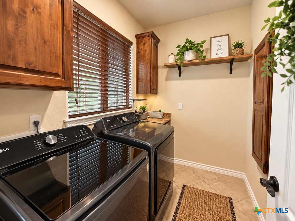 417 County Road 60 Property Photo 31
