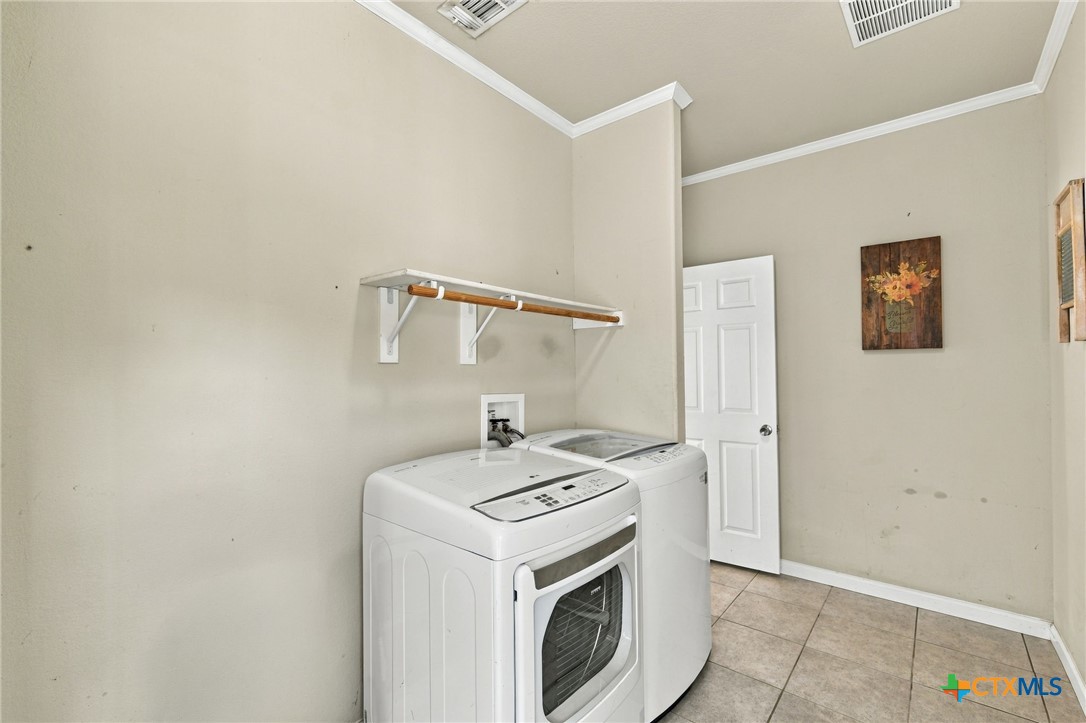 244 Heatherwood Drive 16 Property Photo 24