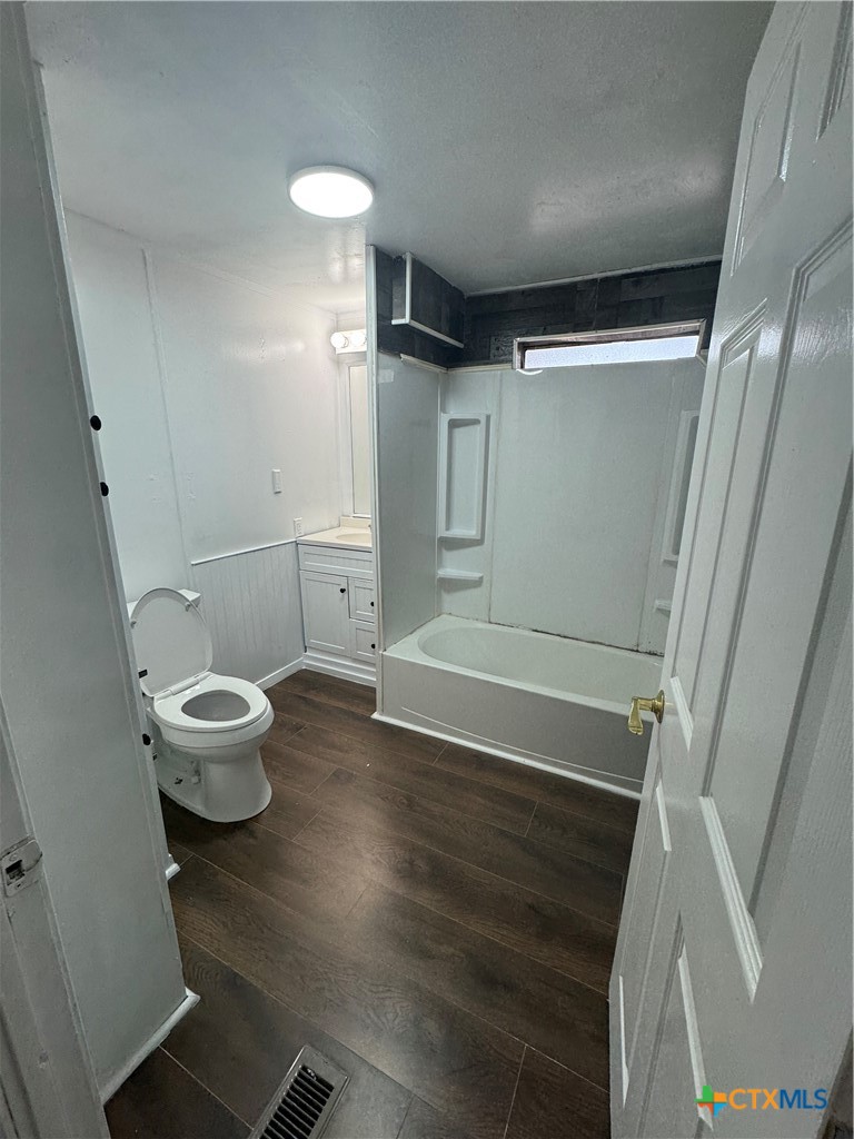 611 Flintstone Drive Property Photo 16