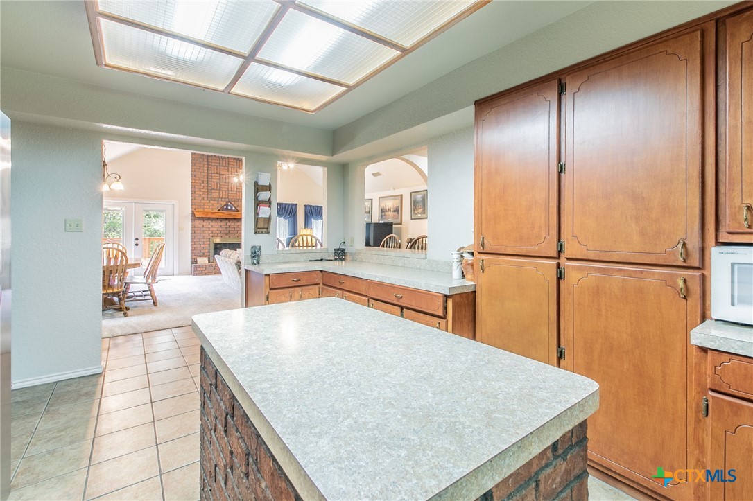 1505 N Beal Street Property Photo 8