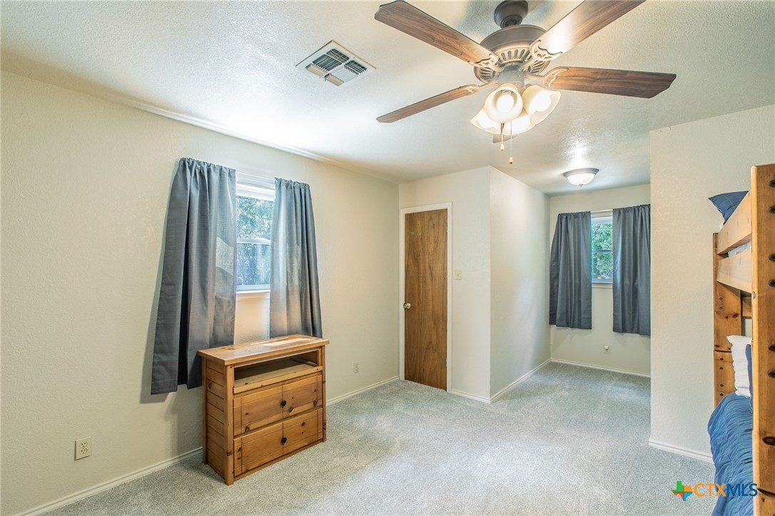 1505 N Beal Street Property Photo 18