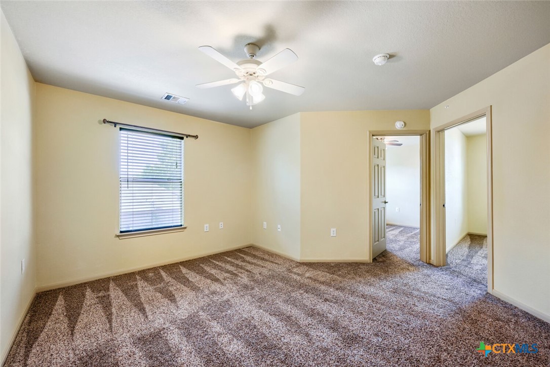 7425 Thannas Way Property Photo 10