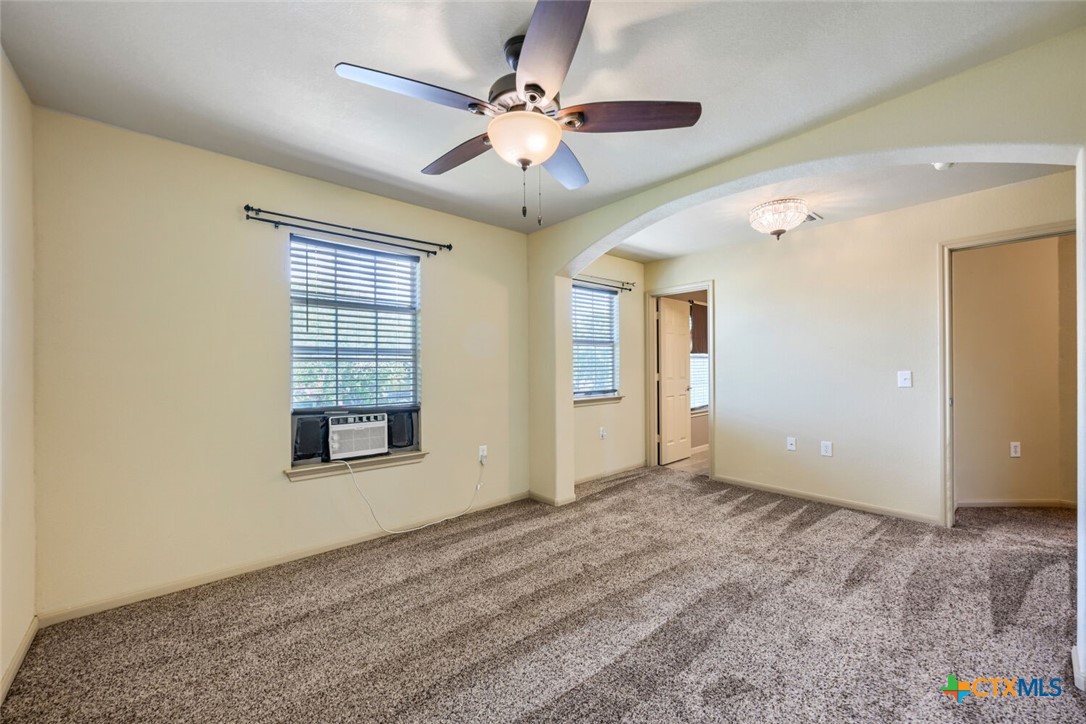 7425 Thannas Way Property Photo 12