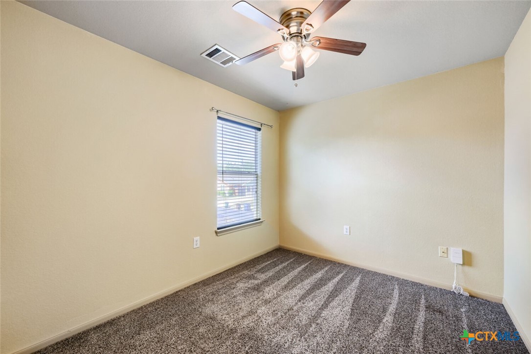 7425 Thannas Way Property Photo 17