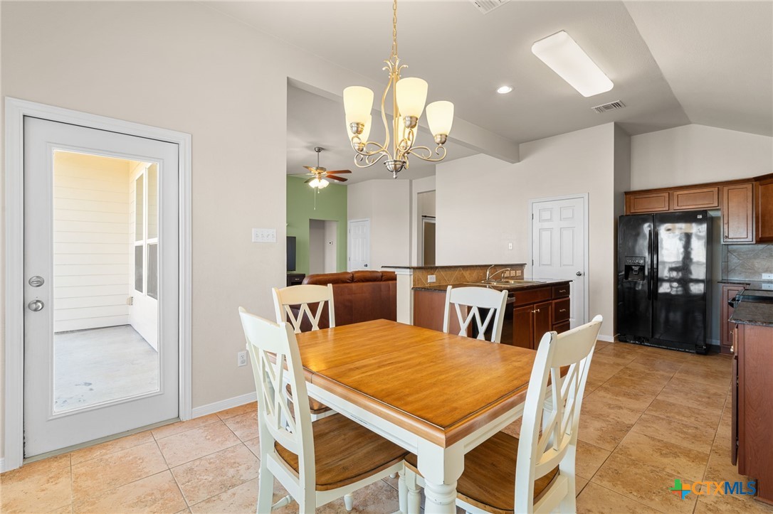 428 Parkfield Lane Property Photo 14