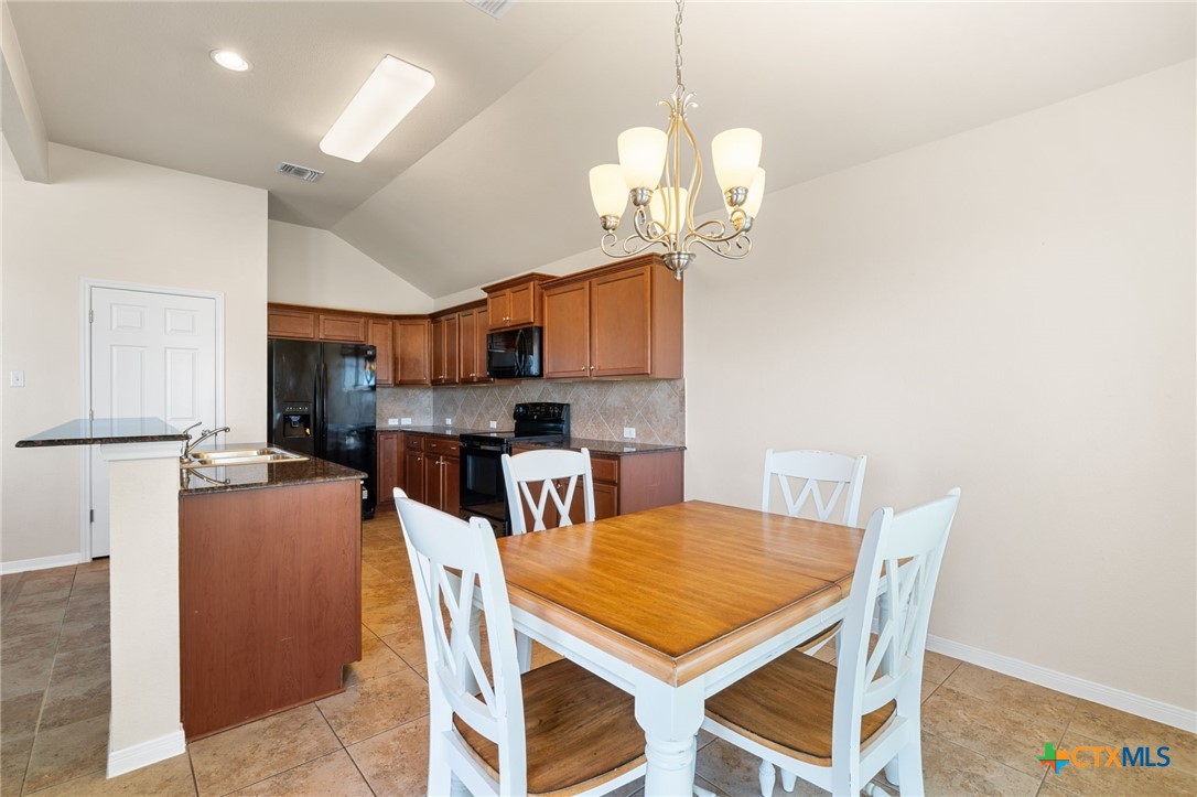428 Parkfield Lane Property Photo 15